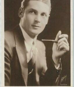 62040 - VINTAGE POSTCARD - CINEMA, Charles Farrell