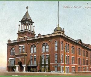 ah2220 - VINTAGE POSTCARD - MASONIC Temple, Fargo, N.Dark.