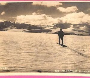 af9367 -   VINTAGE POSTCARD  Ansichtskarten - Winter Sport Skiing - 1923