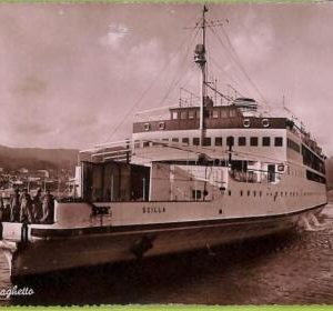 af7501   - VINTAGE POSTCARD  Ansichtskarten  - SHIP  "Scilla" NAVI