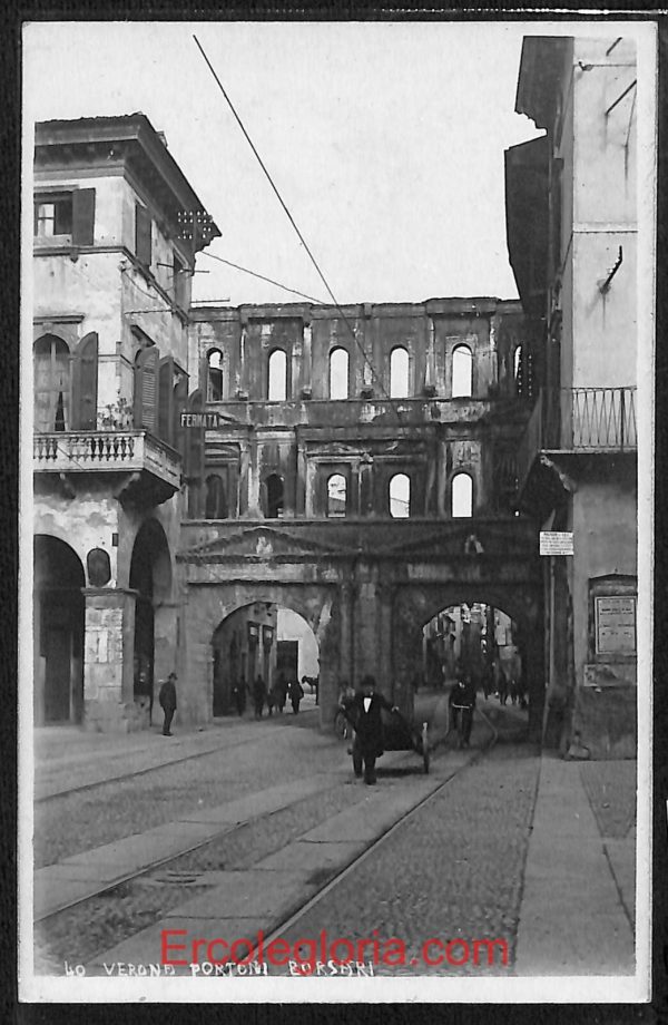 ae3013 - CARTOLINA  D'EPOCA - Verona Città - Portoni Borsari