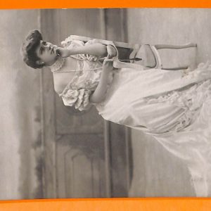 AA8304- VINTAGE POSTCARD - CINEMA ACTRESS : AUGUSTA BLAD