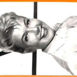 AA8349- VINTAGE POSTCARD - CINEMA ACTRESS : DORIS DAY