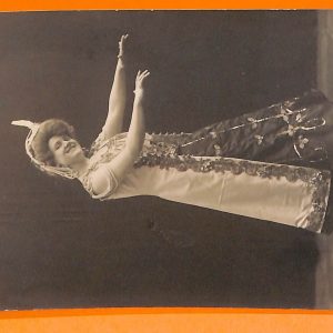 AA8355- VINTAGE POSTCARD - CINEMA ACTRESS : ELSE FROLICH