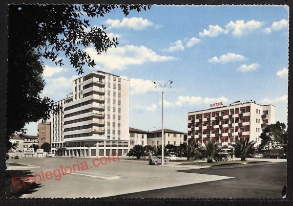ag1918 - CARTOLINA D'EPOCA - Grosseto Città - Piazzale della Stazione