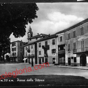 ah8893 - CARTOLINA D'EPOCA - Ottone - Piazza della Vittoria prov Piacenza