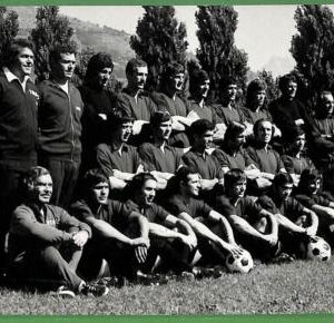 ah2626 - VINTAGE  CARD Ansichtskarten - SOCCER football  SPORT