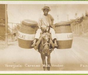 aa5634 - VENEZUELA - VINTAGE POSTCARD - Caracas - Real photo, Milk Vendor