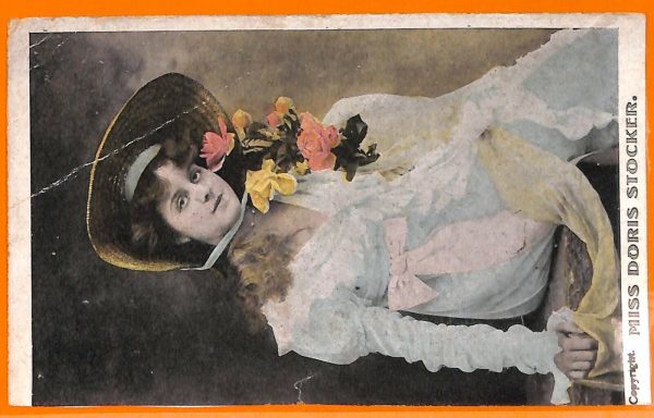 AA8350- VINTAGE POSTCARD - CINEMA ACTRESS : DORIS  STOCKER