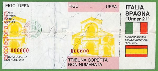 ZA2343 - Vecchio  BIGLIETTO PARTITA  CALCIO - 1985 : Italy vs Spain