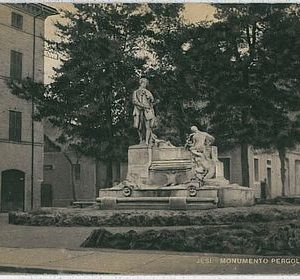 31556  CARTOLINA d'Epoca ANCONA provincia : IESI - Monumento Pergolesi