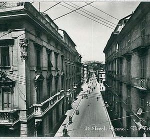 CARTOLINA d'Epoca ASCOLI PICENO città : VIA TRIESTE 1956
