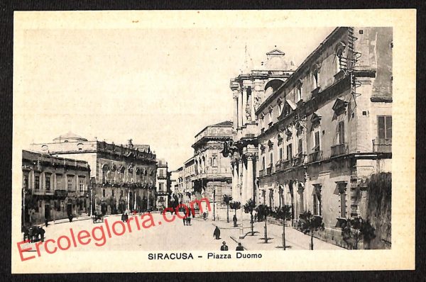 ai6549 - CARTOLINA D' EPOCA - Siragusa Città - Piazza Duomo