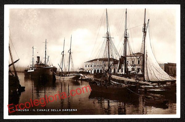 ai6565 - CARTOLINA D' EPOCA - Siragusa Città - Il Canale della Darsena